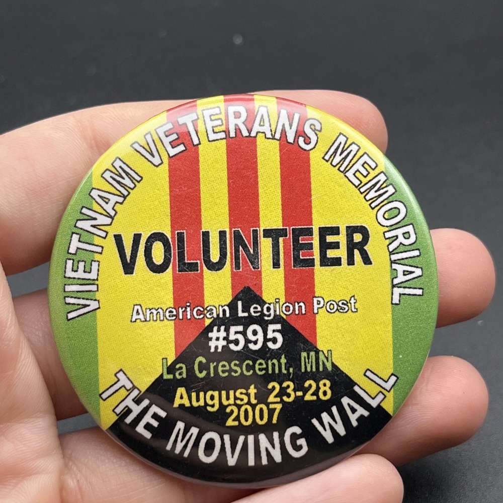 Vietnam Veterans Memorial Volunteer Minnesota Moving Wall Legion Button Pin